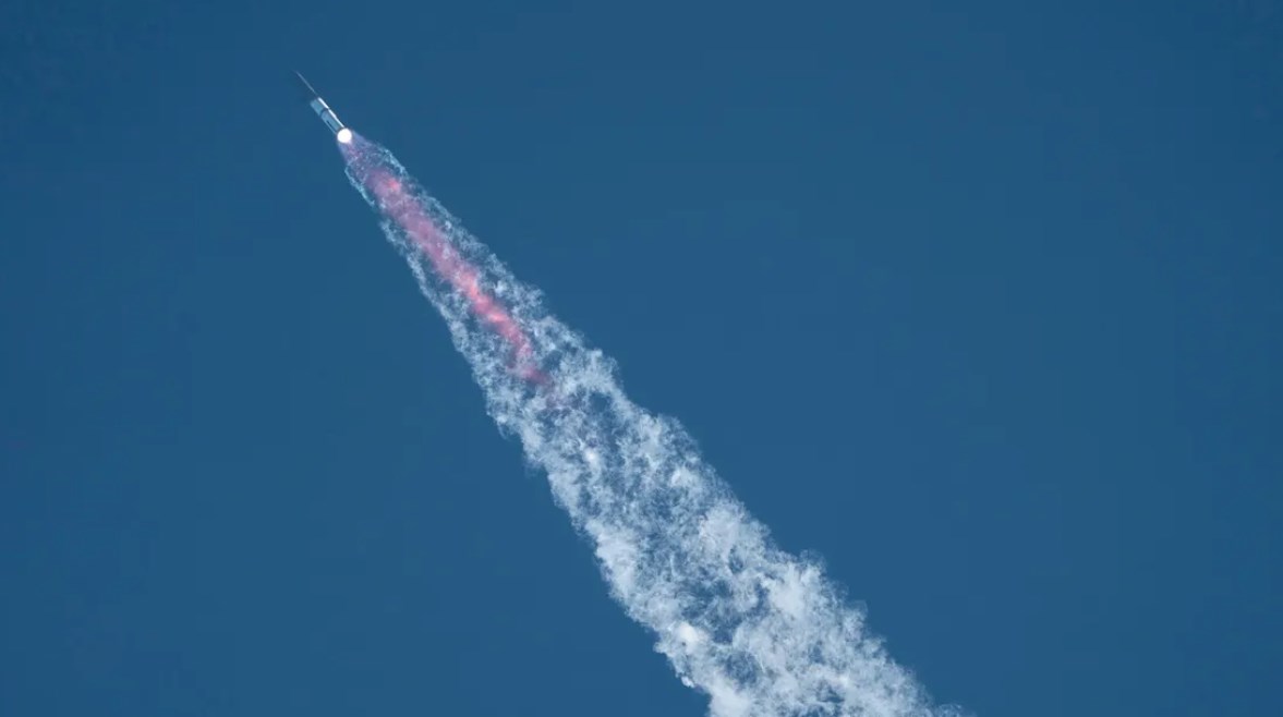 صاروخ ستارشيب 38 التابع لشركة سبيس إكس صاروخ ستارشيب 38 التابع لشركة سبيس إكس