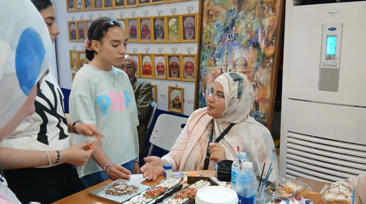 جانب من الورشة التعليمية جانب من الورشة التعليمية