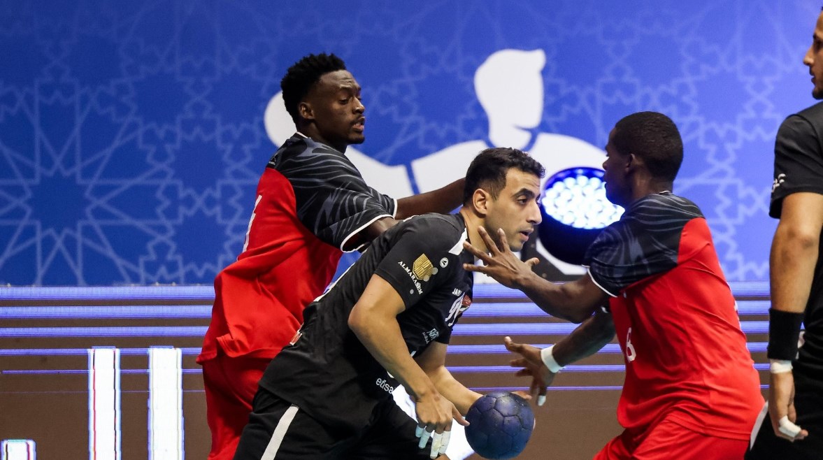 الأهلي يهزم فاب الكاميروني الأهلي يهزم فاب الكاميروني