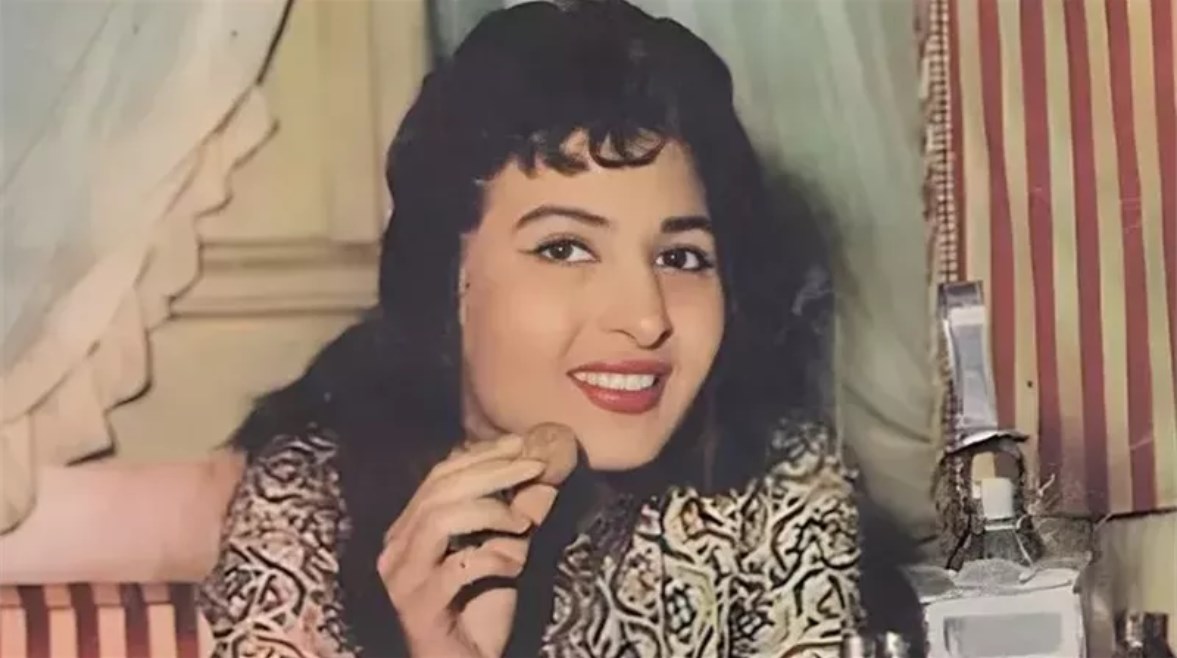 نعيمة عاكف