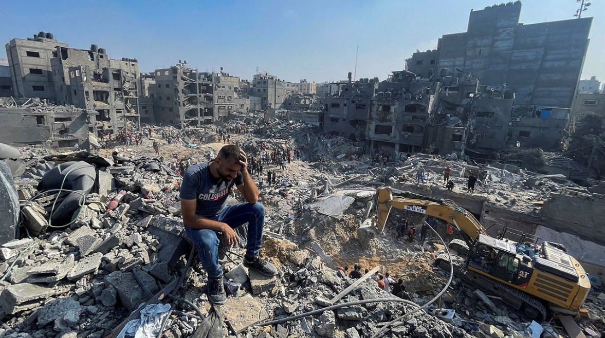الدمار في غزة بسبب الحرب الإسرائيلية الدمار في غزة بسبب الحرب الإسرائيلية