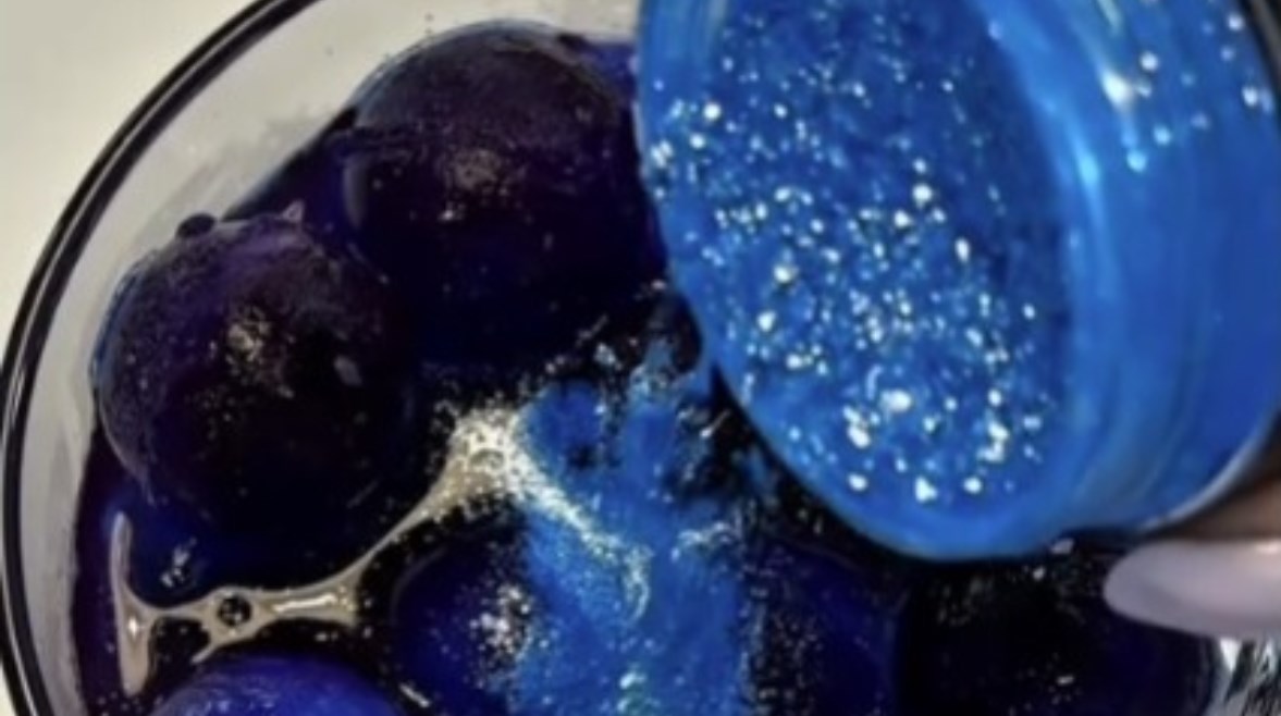 العصير اللامع بالجليتر  العصير اللامع بالجليتر