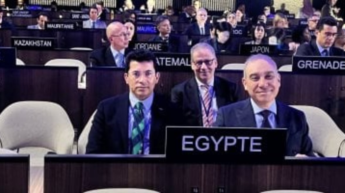 وزير الشباب والرياضة رفقة رئيس المنظمة المصرية لمكافحة المنشطات وزير الشباب والرياضة رفقة رئيس المنظمة المصرية لمكافحة المنشطات