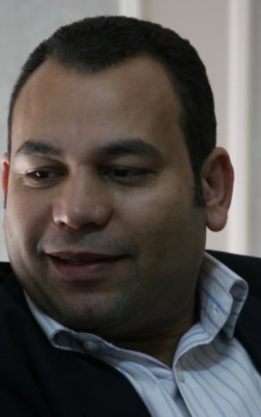 الكاتب الصحفي عبدالجواد أبو كب