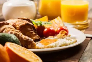 تعد وجبة الإفطار أهم وجبة في اليوم وفقا للخبراء 