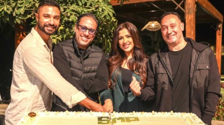 فريق عمل "وننسى اللي كان"