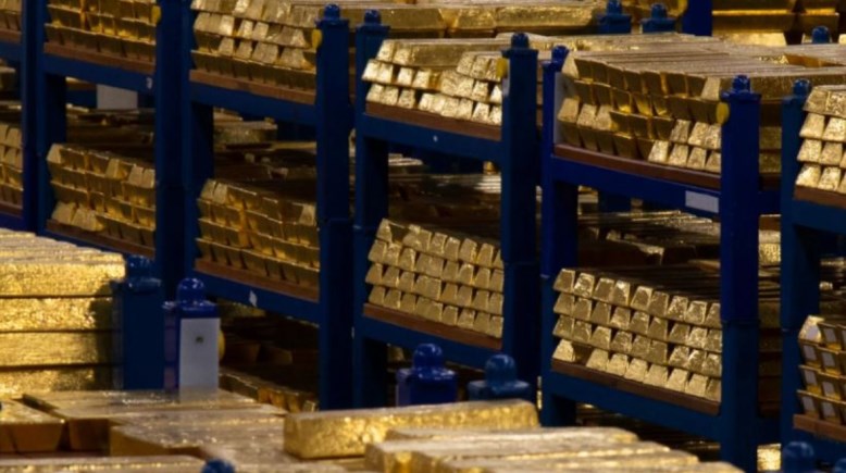 شراء كميات كبيرة من الذهب