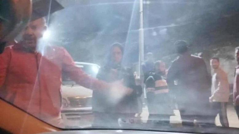 جانب من واقعة التعدي على سيدة في موقف عرب المعادي