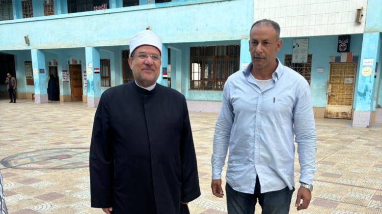 وزير الأوقاف الأسبق