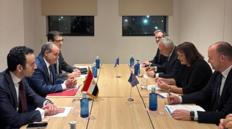 وزير الخارجية ومفوضة الاتحاد الأوروبي