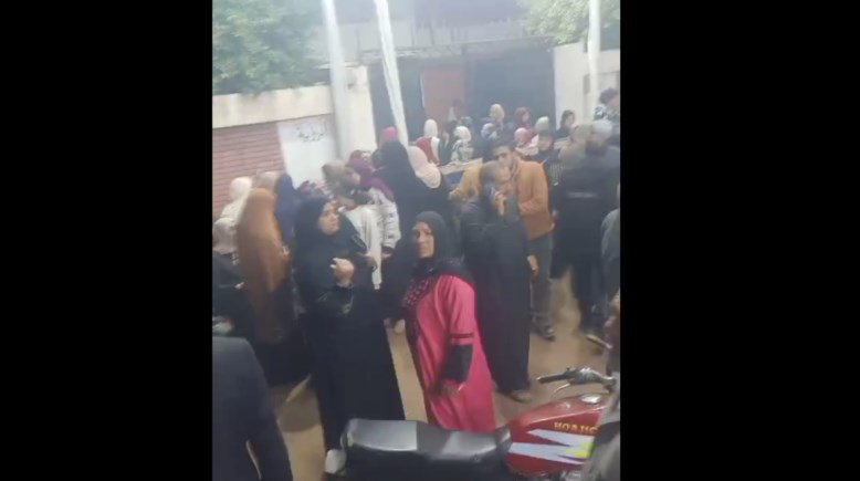 ناخبون امام لجنة سبك الضحاك بالباجور 