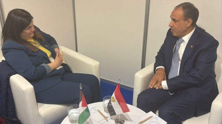 وزير الخارجية والهجرة وشئون المصريين بالخارج، الدكتور بدر عبد العاطي ووزيرة خارجية دولة فلسطين، فارسين أغابكيان شاهين