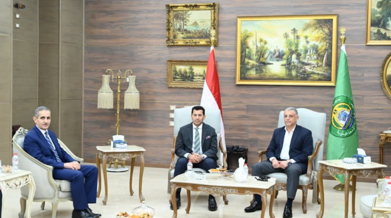 وزير الشباب والرياضة أشرف صبحي