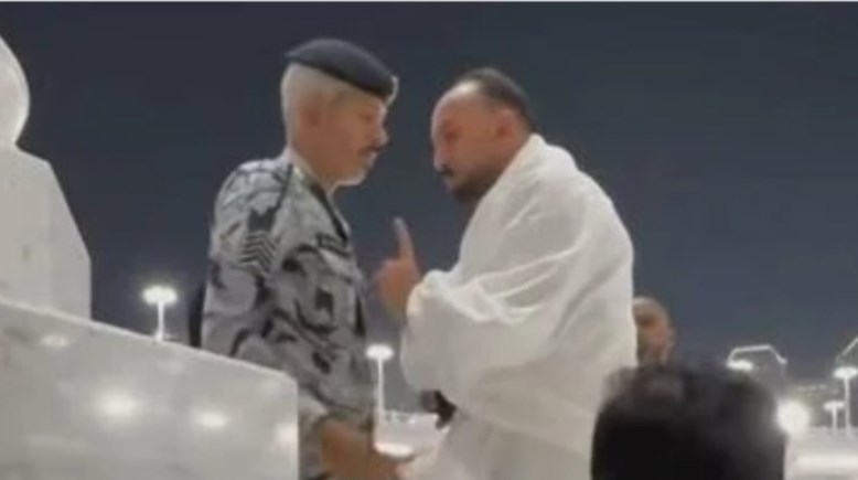 مشادة كلامية بين معتمر مصري ورجل أمن سعودي داخل الحرم المكي 