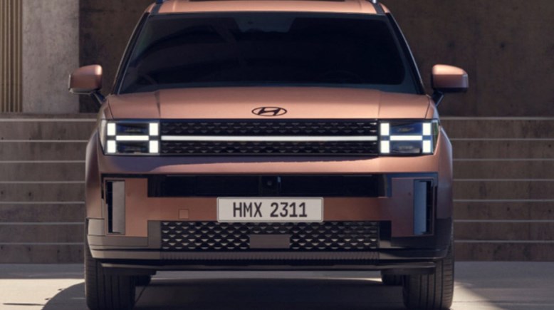 هيونداي سانتا في 