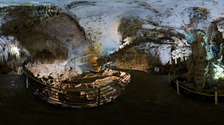 مغارة جعيتا في لبنان