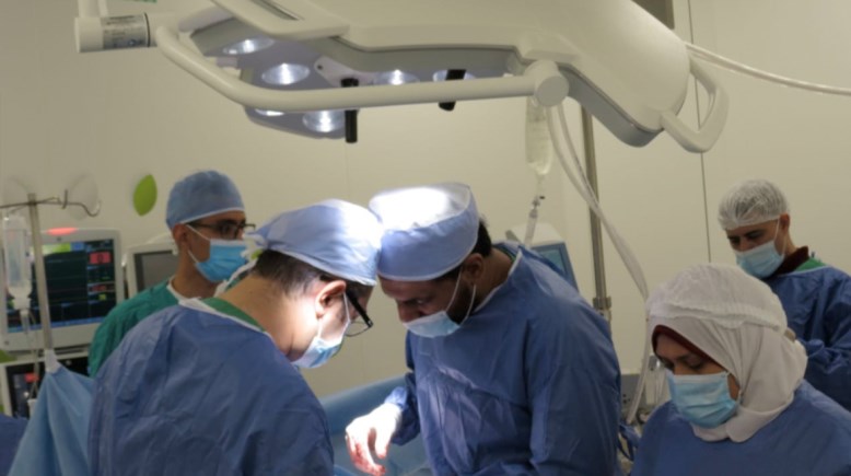 إجراء عملية جراحية