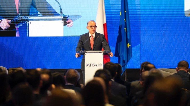 الدكتور محمد فريد