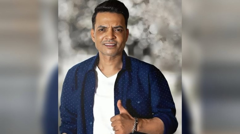 الفنان طارق الشيخ 