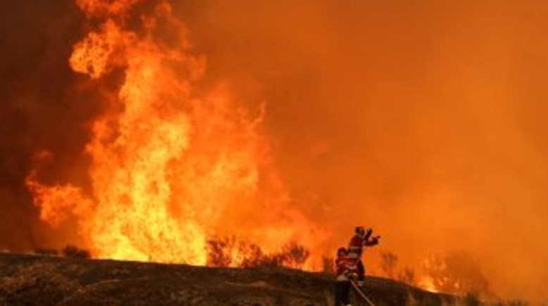 سلسلة حرائق تلتهم المباني في بئر السبع