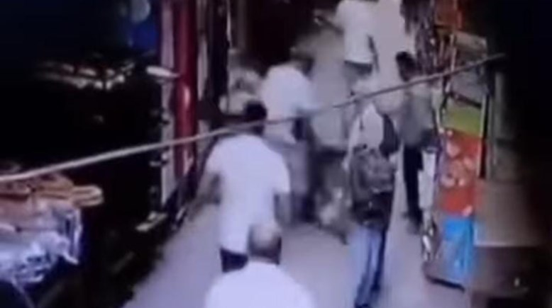 جانب من الفيديو 