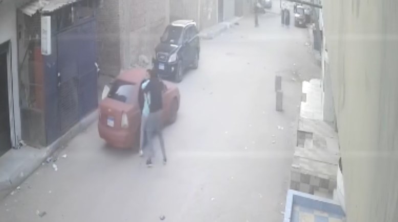 جانب من فيديو اختطاف شاب في السويس