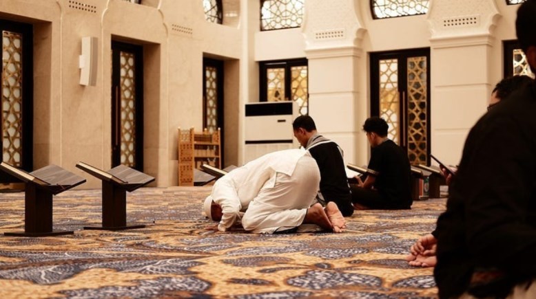 مواقيت الصلاة اليوم الأحد 23 نوفمبر 2025 في محافظات مصر