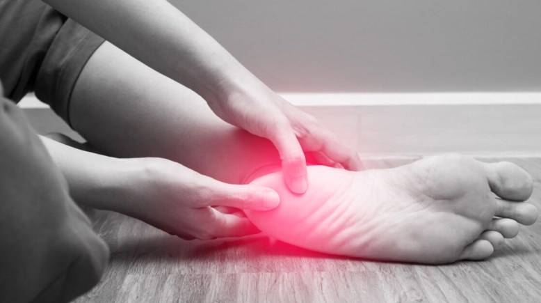 الكعب يكشف أمراض داخل الجسم