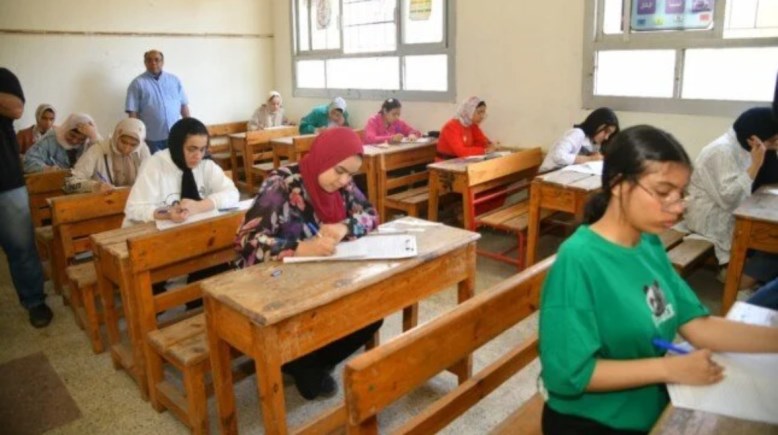  أسئلة أوائل الطلبة للصف الثالث الإعدادي