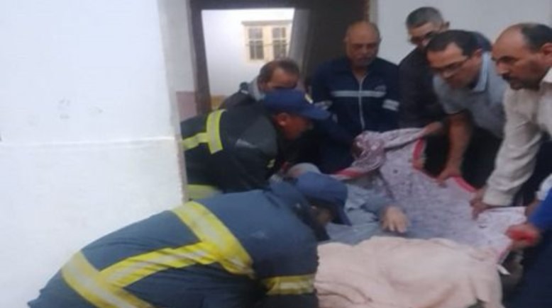 الشرطة تستجيب لطلب نقل سيدة إلى المستشفى