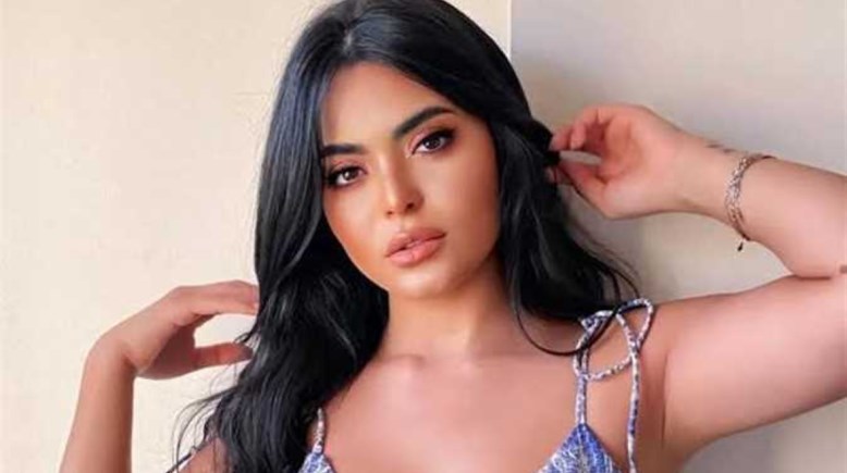 الفنانة أسماء جلال 