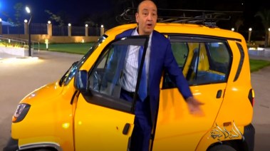 الإعلامي عمرو أديب خلال تجربة "كيوت"