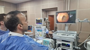 جانب من العملية بمستشفى أحمد ماهر 