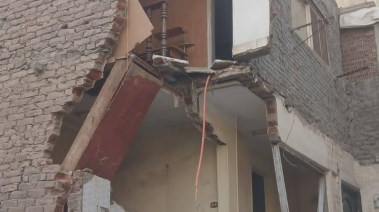 العقار المنهار في منطقة الخليفة