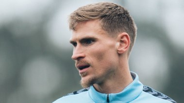 كارل ستارفيلت