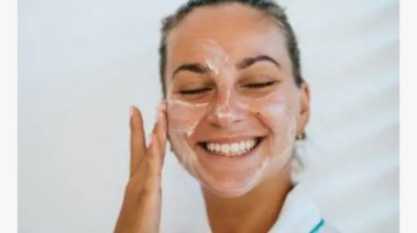 نصائح لبشرة صحية ورطبة في فصل الشتاء