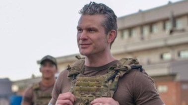 وزير الحرب الأمريكي بيت هيجسيث 