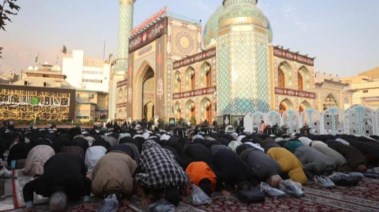 صلاة الاستسقاء في إيران 