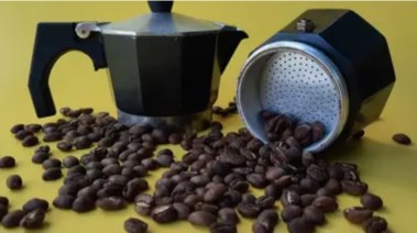 ماكينة قهوة