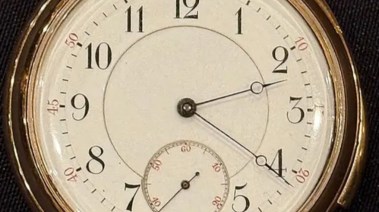 ساعة جيب لأحد ركاب سفينة تيتانيك 