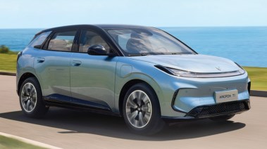 سيارة ARCFOX T1 الكهربائية  سيارة ARCFOX T1 الكهربائية