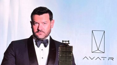 عمرو يوسف خلال تقديم علامة AVATR