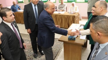 وزير الكهرباء والطاقة المتجددة، محمود عصمت