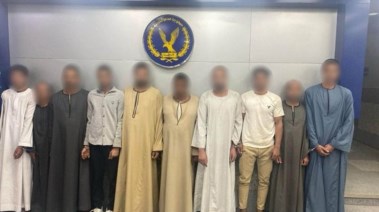 المتهمون بعد القبض عليهم