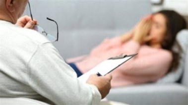 ممرض يتحرش بموظفة_ أرشيفية