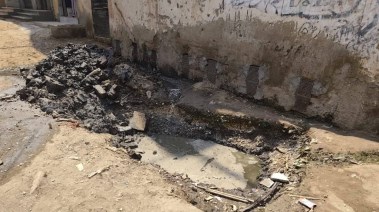  تسريب مياه يحاصر أهالي الطرفاية بالبدرشين