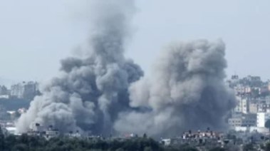 قصف إسرائيلي سابق على خان يونس