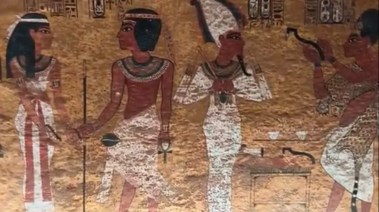 احد المناظر علي جدران مقبرة الملك توت عنخ امون