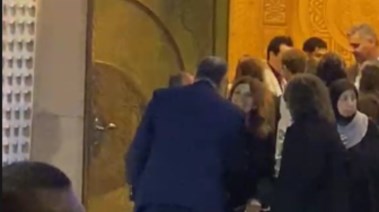 ميرفت أمين في عزاء والد محمد رمضان