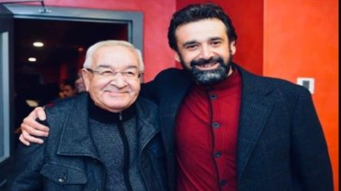 الفنان كريم عبد العزيز ووالده